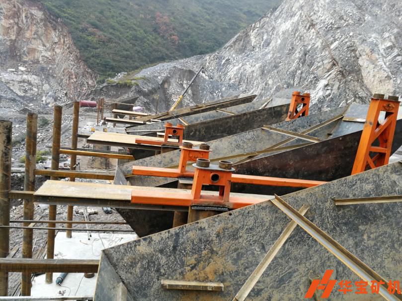 陜西寶雞市順通達礦業時產1000噸振動篩 陜西寶雞市順通達礦業時產1000噸振動篩